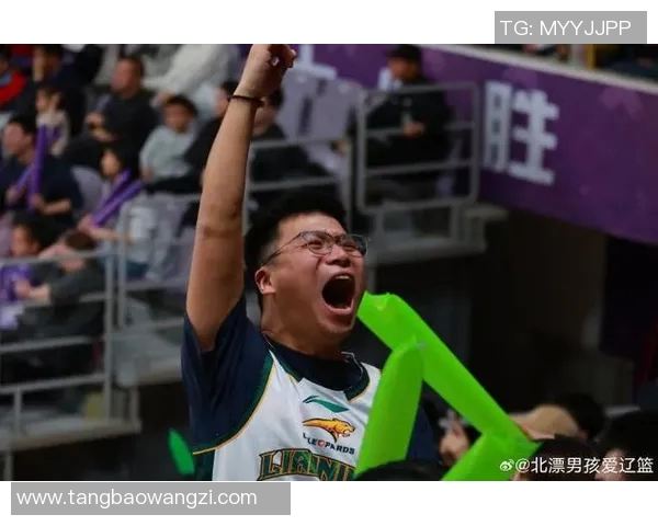 CBA激战辽宁队迎战北控队全力争胜展现篮球魅力